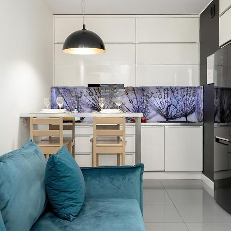 Apartment Rakowska Warsaw Wlochy By Noclegi Renters Екстериор снимка